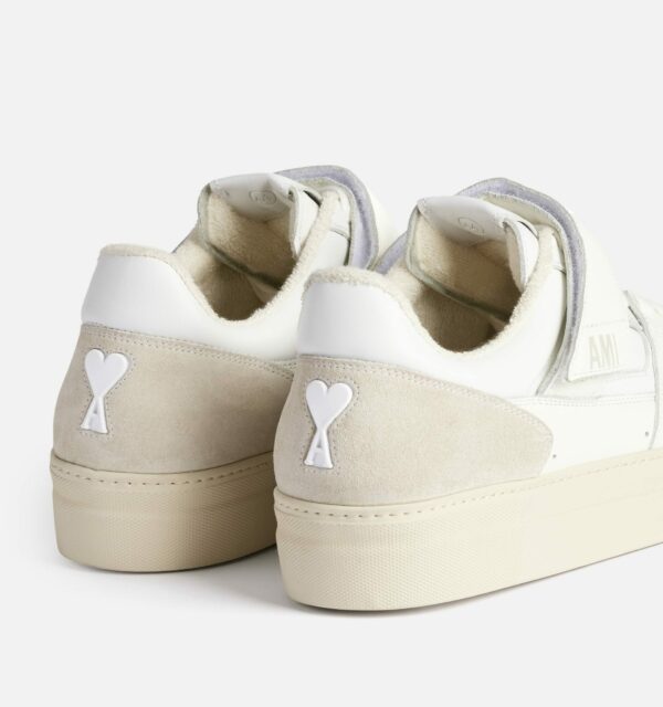 Sneakers "AMI DE CŒUR"  AMI PARIS – Image 2