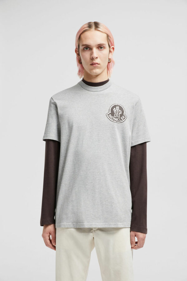 Tee-shirt à logo "PIXÉLISÉ" MONCLER – Image 2