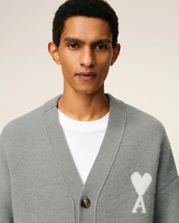 Cardigan "AMI DE COEUR" AMI PARIS – Image 3